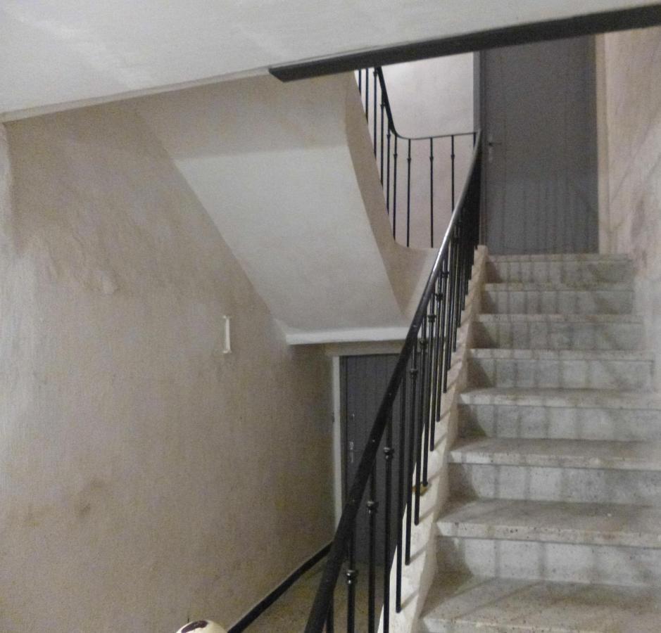 Studio Climatise Corps Saints Apartment Avignon Exterior photo